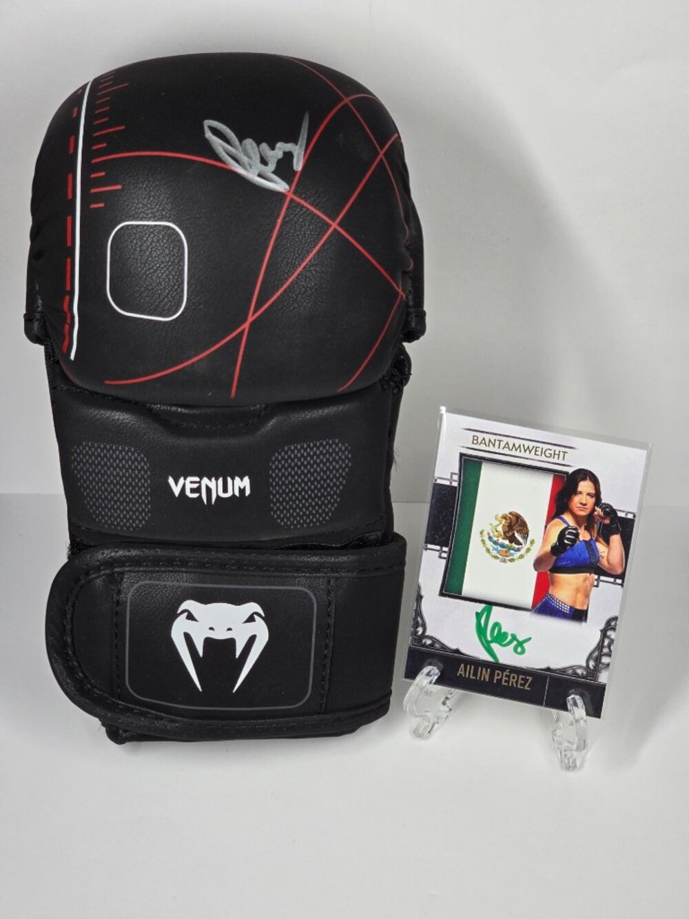 UFC Ailin Perez Autographed Venom Boxing Glove w/ Signed Card